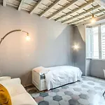 Stylish flat near Fori Imperiali ruins